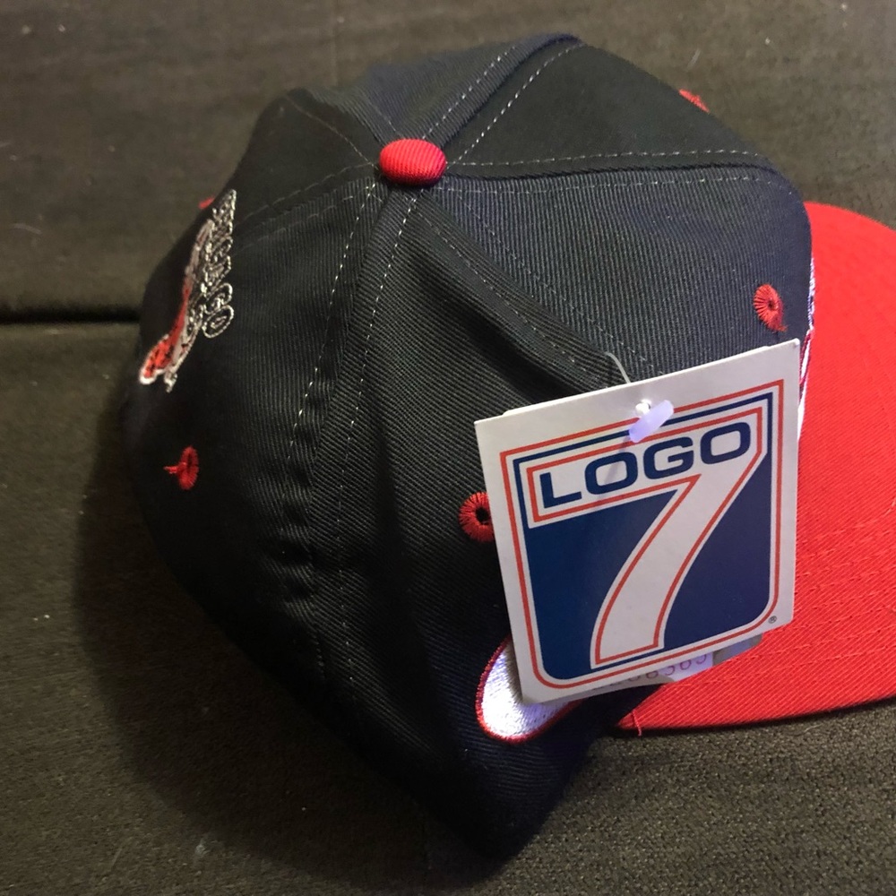 Chicago Bulls snap back logo 7 brand new vintage